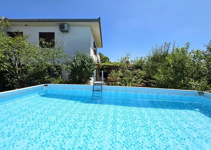 Marina 1 Nv - 4 Pax, Grill, Pool *